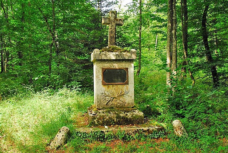 Croix au loup à Vivey