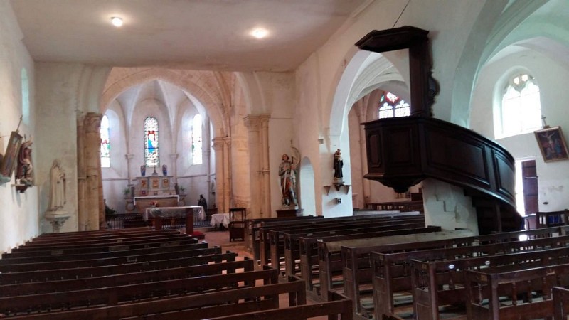 champagne 52 longeville sur la laines eglise interieur._2