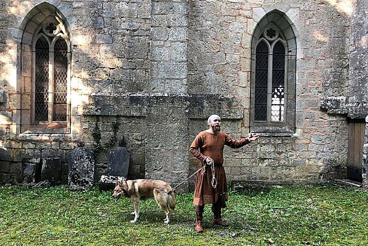 Tour des villains à Montsaugeon - visite