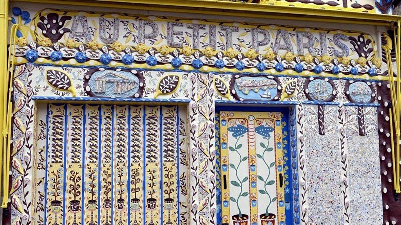 facade-Au Petit Paris