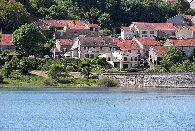 Restaurant Auberge du Lac à Saint-Ciergues