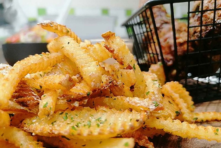 Médié-resto à Saints-Geosmes