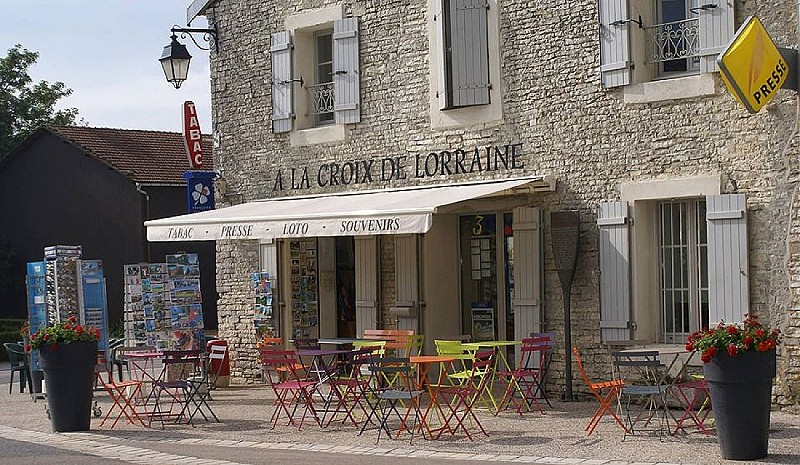 Café à la Croix de Lorraine