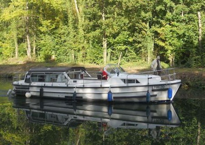 champagne 52 chamouilley marne plaisance bateau c3 a9toile 2._1