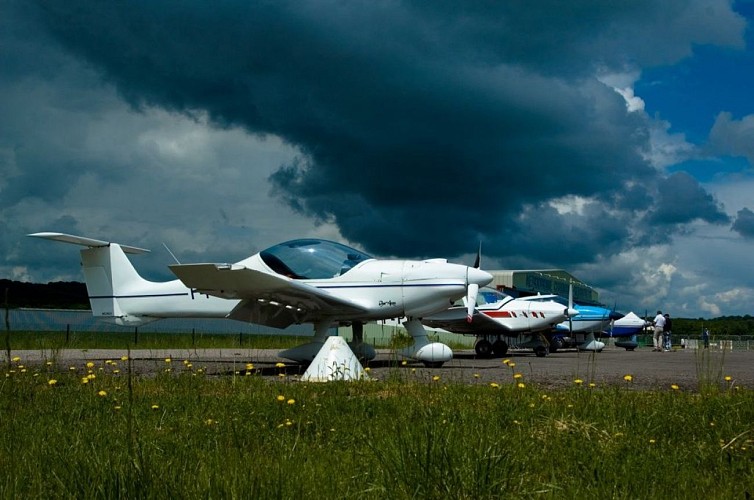 champagne 52 chaumont loisirs loisirs aeriens aeroclubs aeroclub chaumont semoutier mdt52 4._2