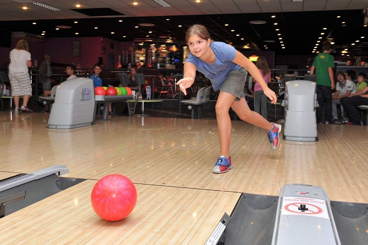 champagne 52 loisirs bowling le strike chaumont phl 2755._5