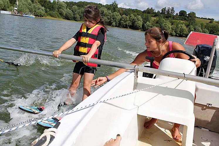 Ski nautique wakeboard au Club Nautique de la Liez