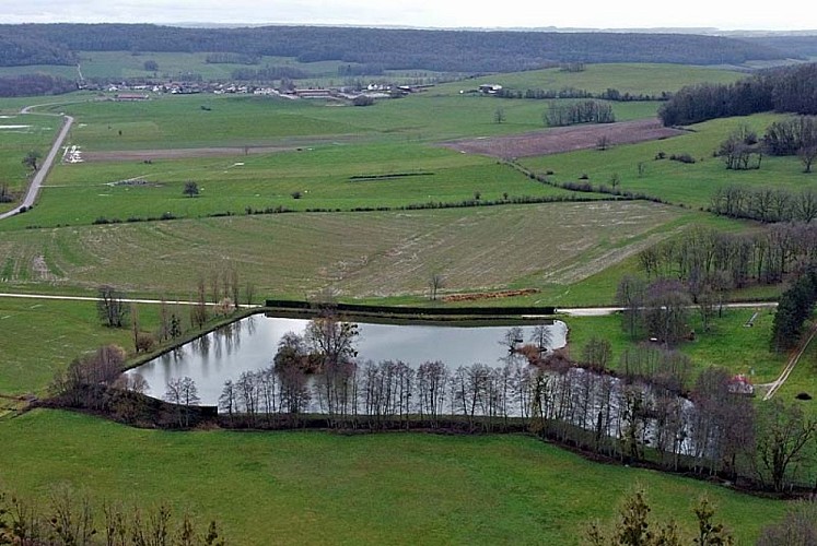 Etang de pêche de Varennes-sur-Amance