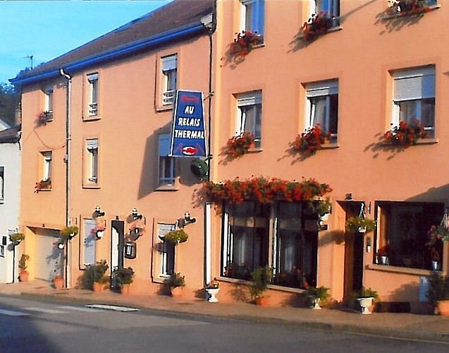 champagne 52 bourbonne les bains hotel au relais thermal facade._2