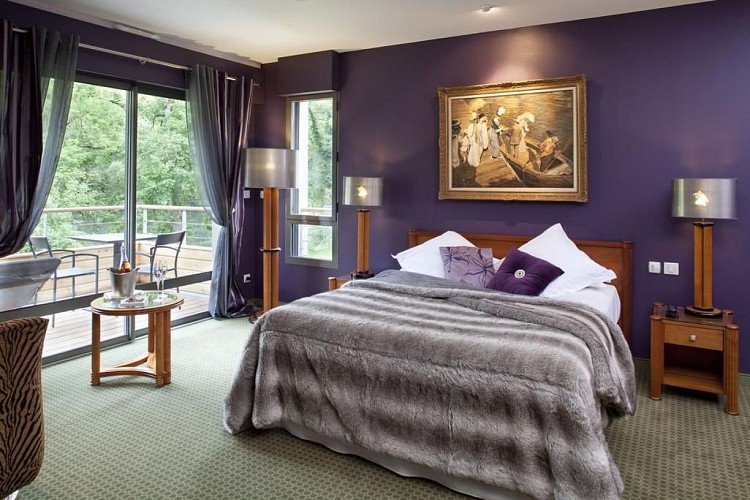 champagne 52 gudmont villiers hotel la source bleue chambre._3