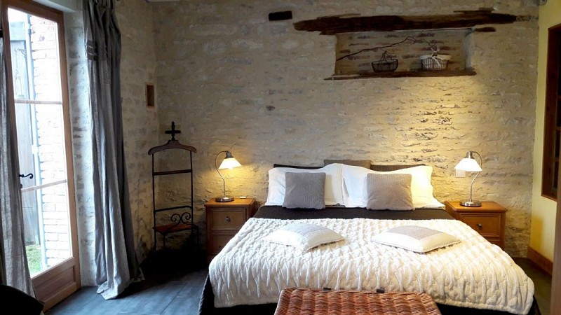 champagne 52 colombey les deux eglises la grange du relais chambre double douche._9