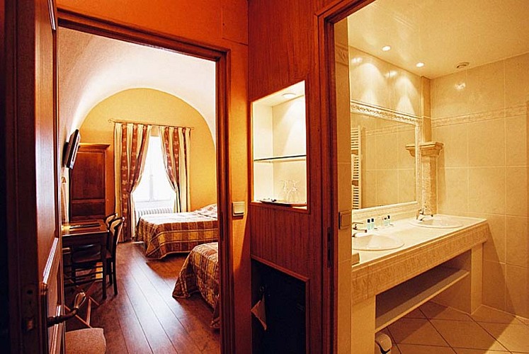 Hôtel le Cheval Blanc à Langres