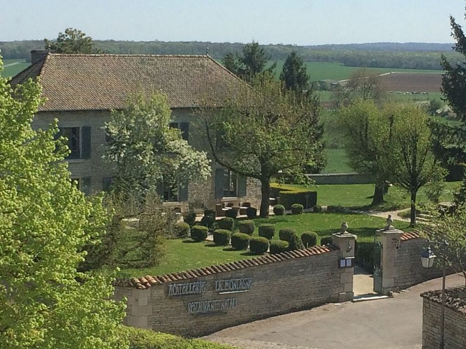 champagne 52 colombey les deux eglises hostellerie la montagne exterieur 3718._7