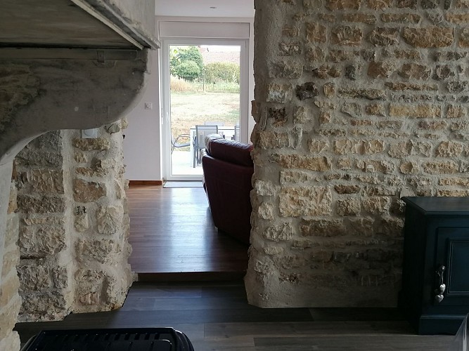 Les Charmottes - mur pierre