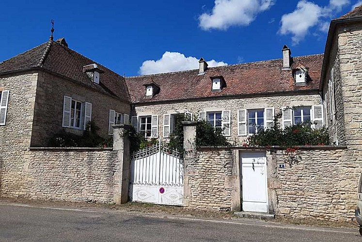 Gîte aux dormeurs du val à Esnoms-au-Val