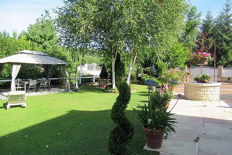 Gîte du Moulin des Pères à Perrancey-les-Vieux-Moulins