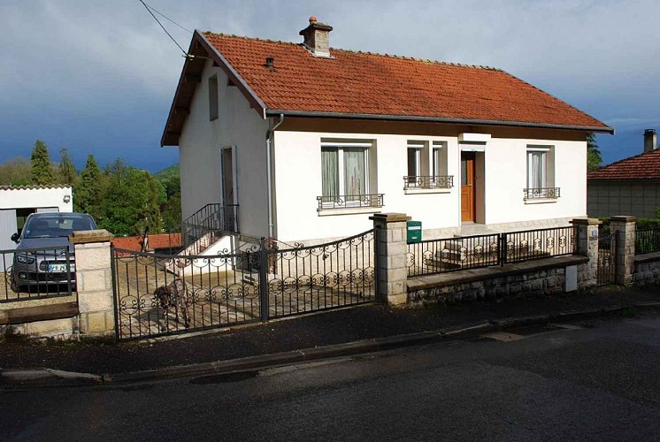 La Maison de Papi à St-Etienne-Les-Remiront