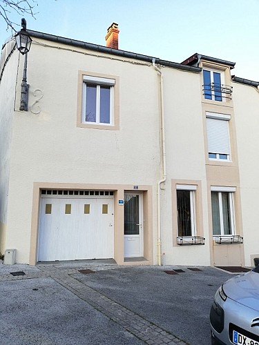 Meuble maison locative bourbonne-les-bains