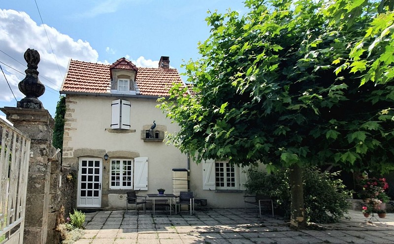 PIERREFAITES gite Le fier paon