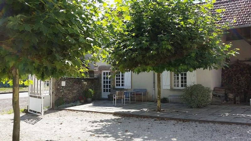 PIERREFAITES gite Le fier paon