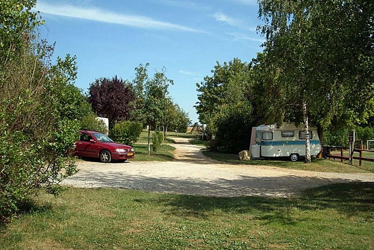 Camping de la Vallèe de l'Aube à Rouvres-sur-Aube