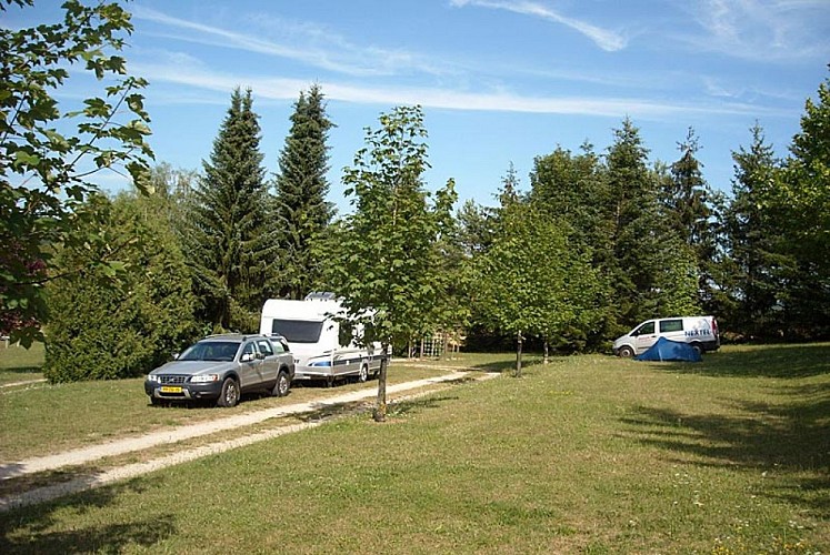 Camping les Charbonnières à Auberive