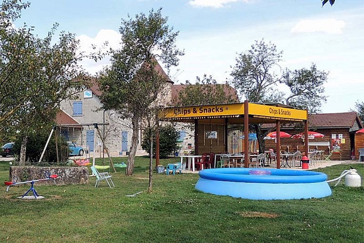 Camping de la Croisée à Flagey