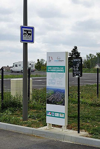 Aire de Camping-Car du Grand-Langres