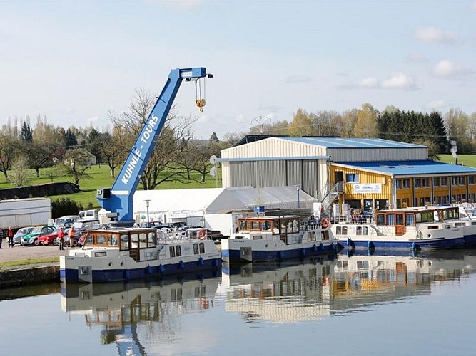 Port Kuhnle-Tours à Niderviller