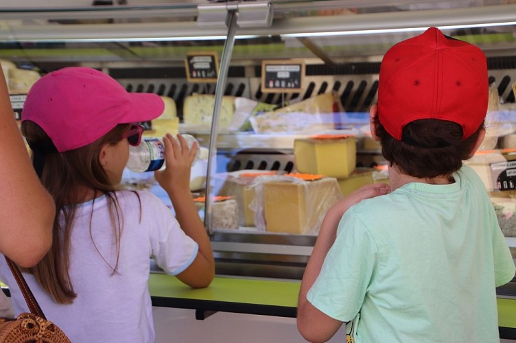 Marché Mugron jeudi - fromager