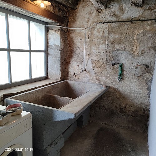 Espace lavoir et rangement (annexe)