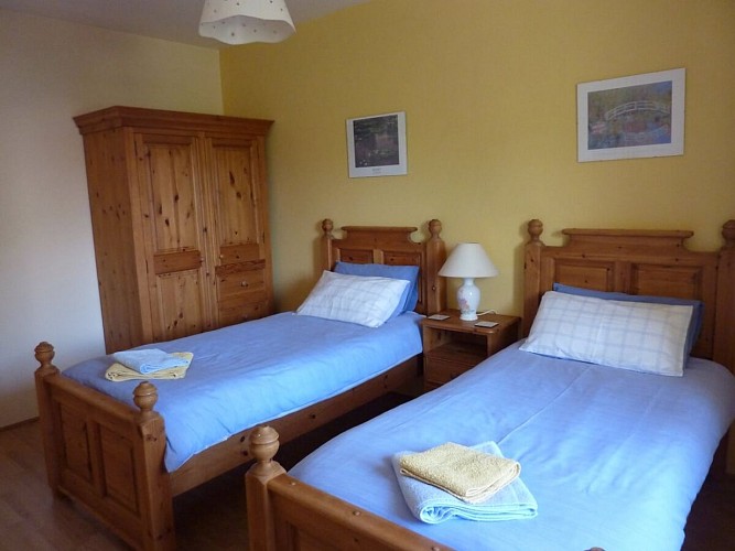 Chambre twin jaune