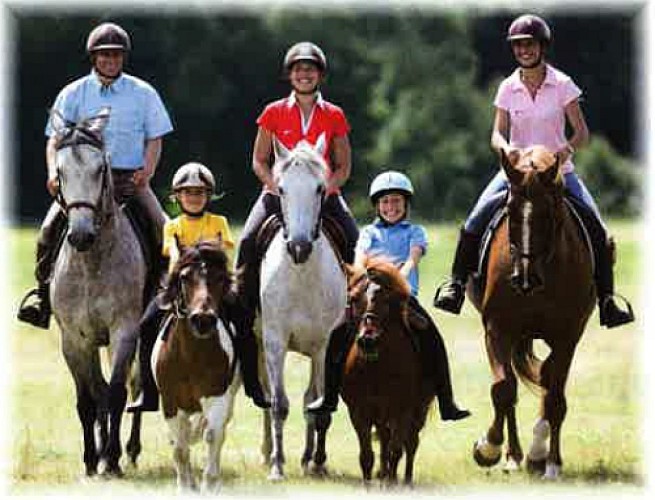 centre-equestre-vittel-vosges-1