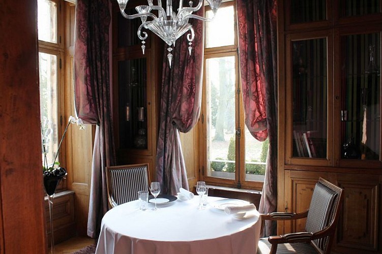 RESTAURANT VON ADOMENIL RESIDENZ