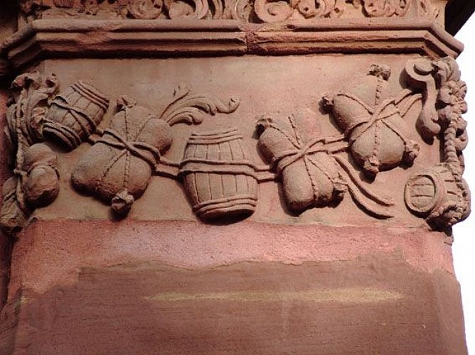 DAS HAUS DES HANDLERS