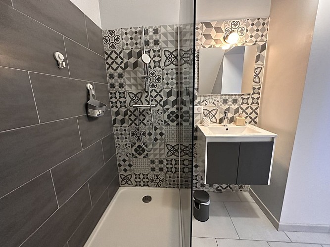 Meublé Thouvenot - "Celui de Droite"