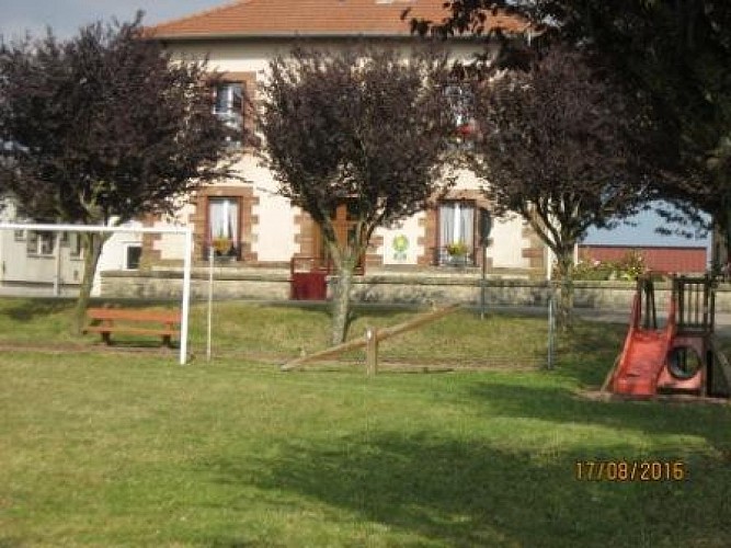 GITE RURAL RUE DES ECOLES