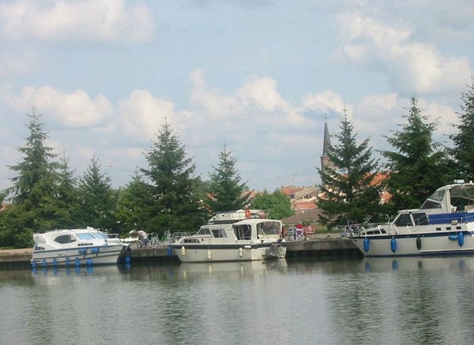 Port de plaisance de Einville au Jard
