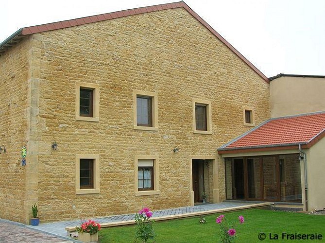 CHAMBRES D'HOTES LA FRAISERAIE