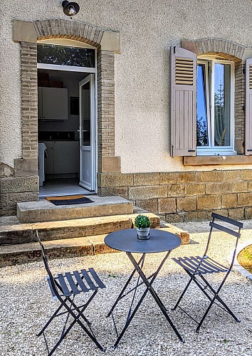 Meublé Thouvenot - "Côté Jardin"