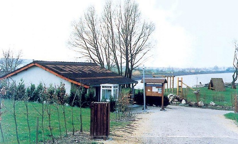 STÄDTISCHER CAMPINGPLATZ VON PARROY LE GRAND BREUIL