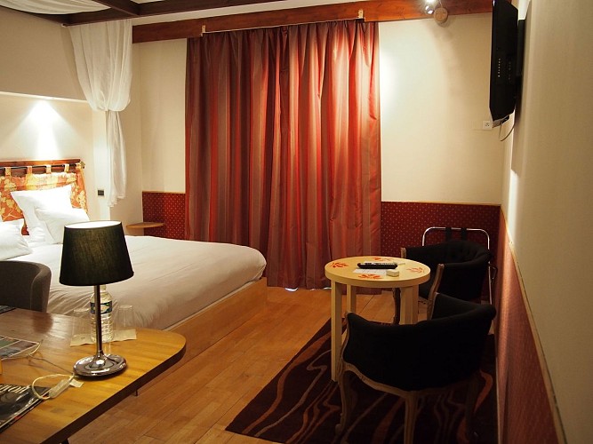 DAS HOTEL LES PAGES IM LUNEVILLE