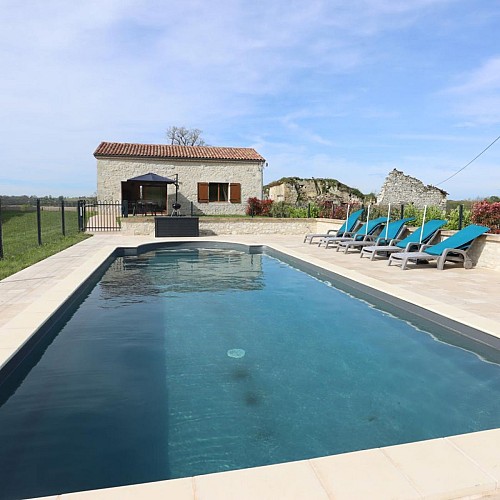 HLOAQU047V50KQI1-StEUTROPEdeBORN-VerrieJaune-photo12