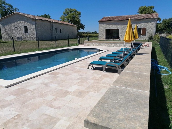 HLOAQU047V50KQI1-StEUTROPEdeBORN-VerrieJaune-photo17