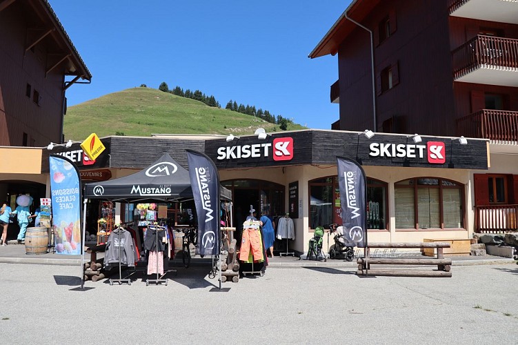 Mustang Ski Set 1650