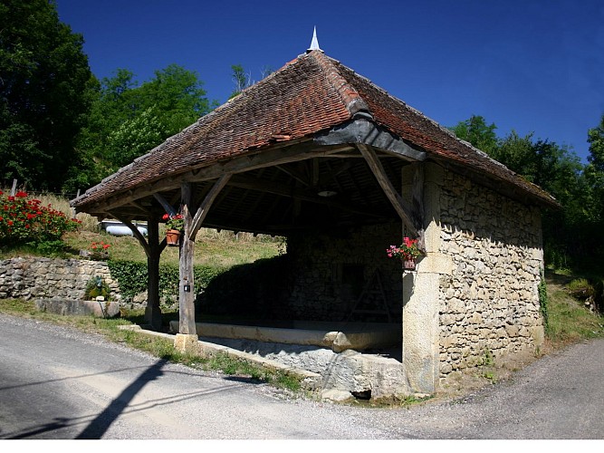 Patrimoine du village de Parves-et-Nattages
