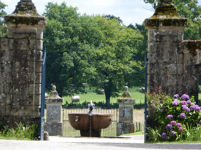 Fontaine Couvent des Augustins_3
