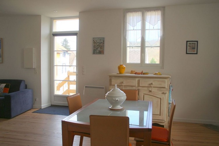 4c6eb3ff3ce48e488a7709356e3a5a5b8847e703