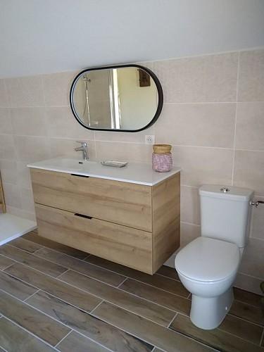 Les Chênes Jumeaux - Bournel (salle d'eau)