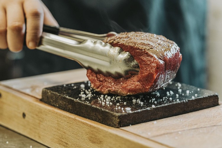 Chez l'Père Sarrasin